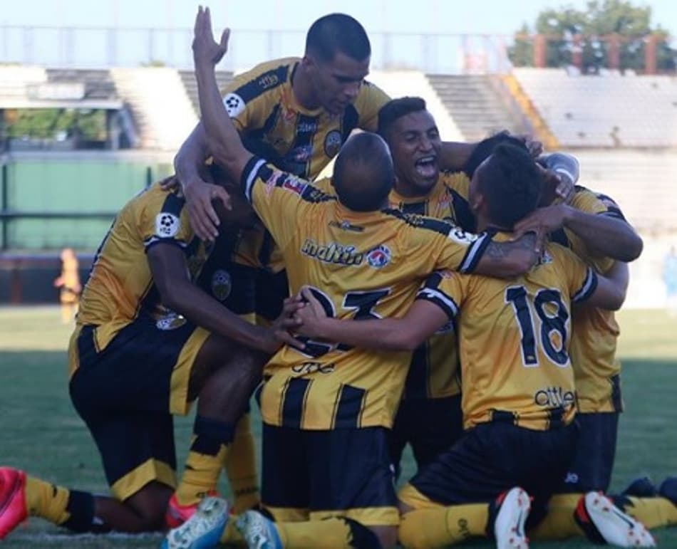 Venezuelano: Deportivo Táchira vence; Portuguesa tropeça