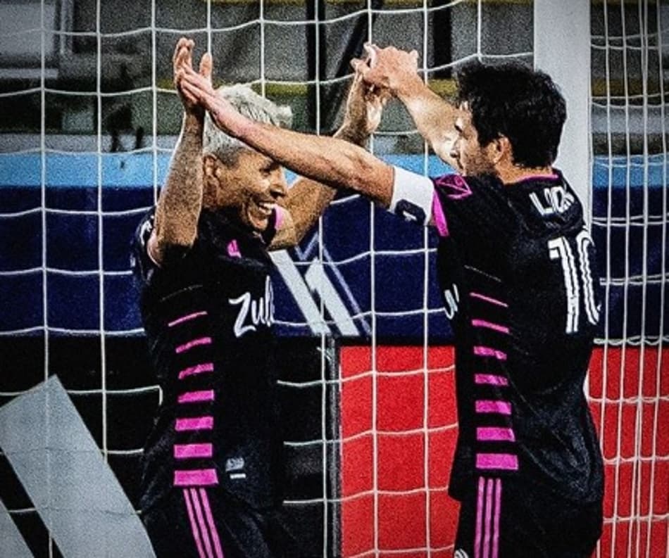 MLS: Com gol de ex-Bota, Seattle Sounders vence; Nashville SC também ganha