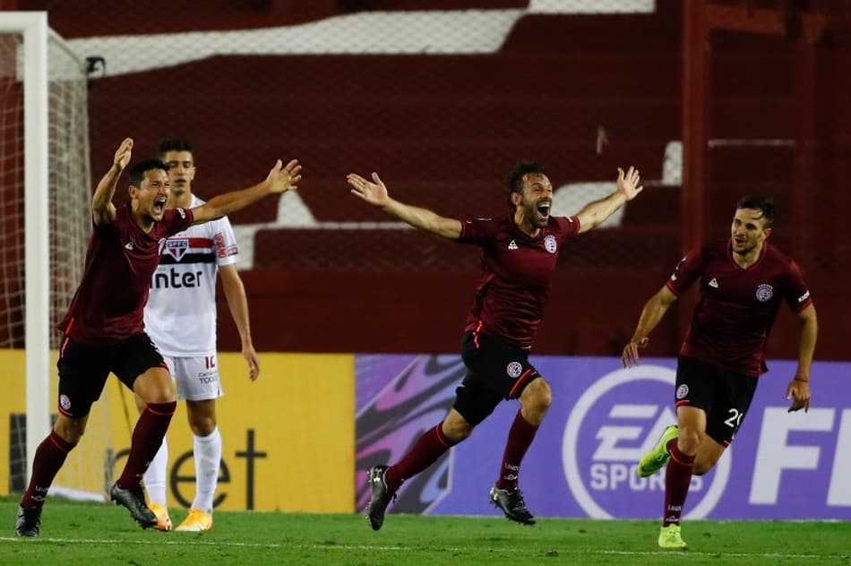 LANCE! Espresso: O 'Feitiço do Tempo' do São Paulo