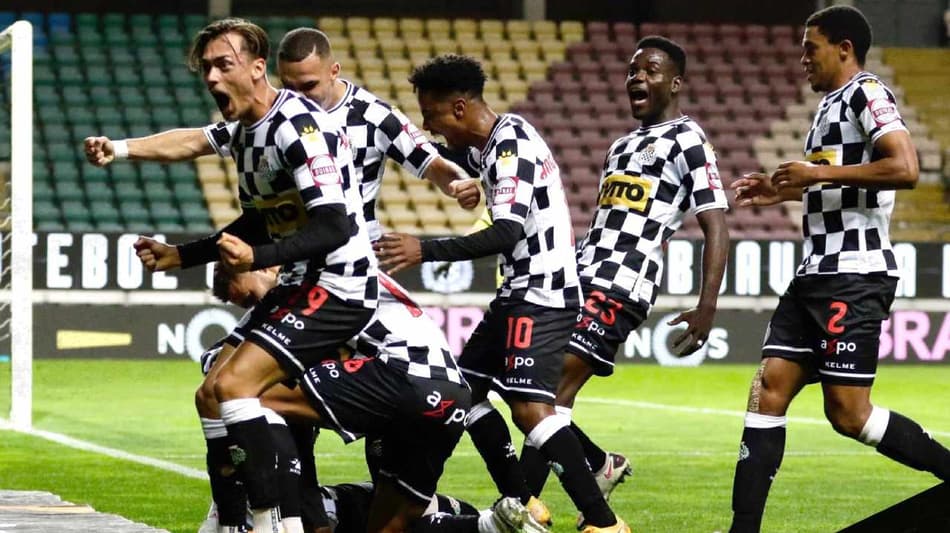 Português: Boavista goleia o Benfica, que conhece sua primeira derrota