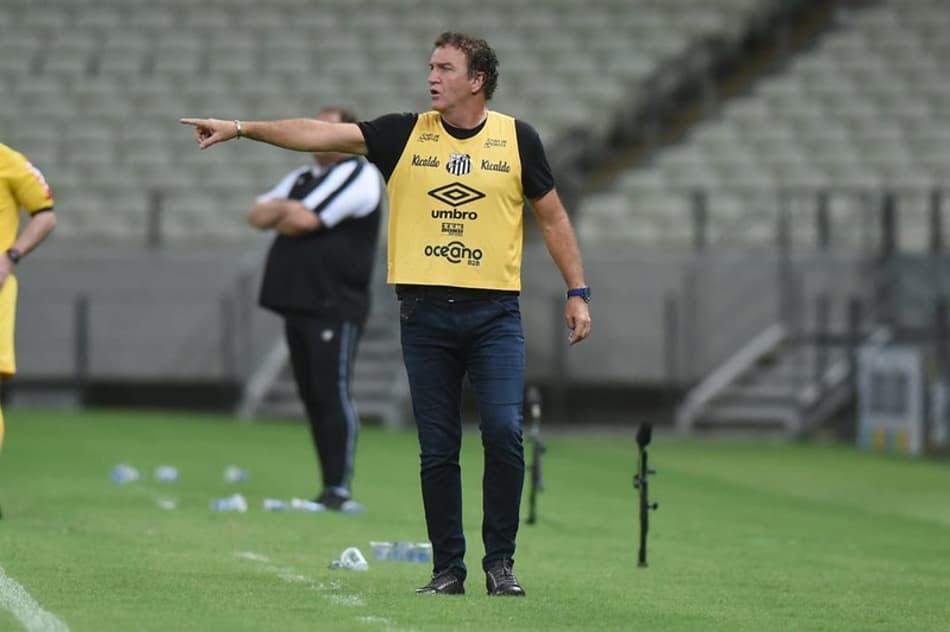 Cuca admite desgaste, mas não crê que ele tenha sido determinante para eliminação do Santos