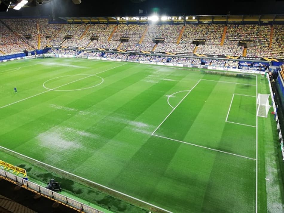 Tempestade atrasa partida do Villarreal pela Liga Europa; drenagem impressiona