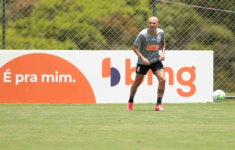 Corinthians faz último treino de olho no Atlético-GO; veja provável time