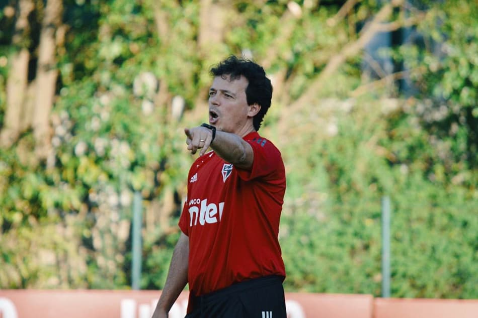 São Paulo encerra preparação para enfrentar o Goiás; veja provável time