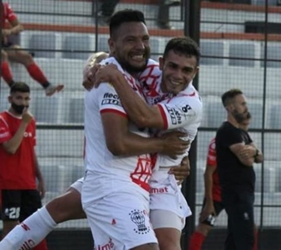 Campeonato Argentino: Ex-São Paulo ajuda Huracán e Aldosivi também ganha