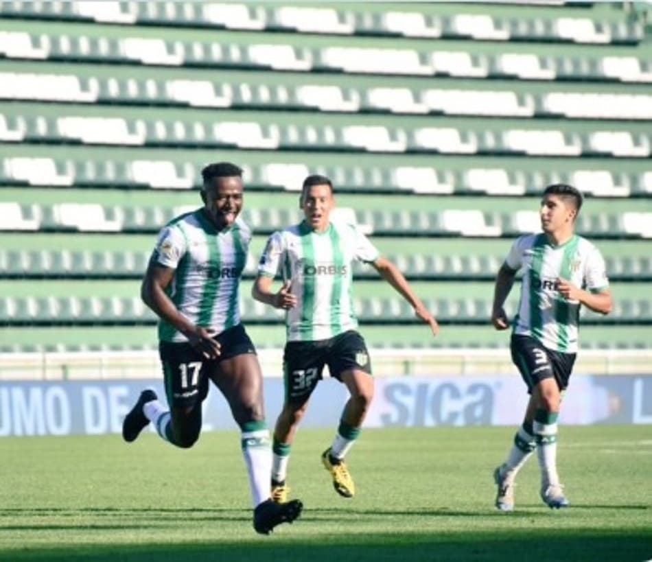 Golaço de falta marca o sábado do Campeonato Argentino; Assista
