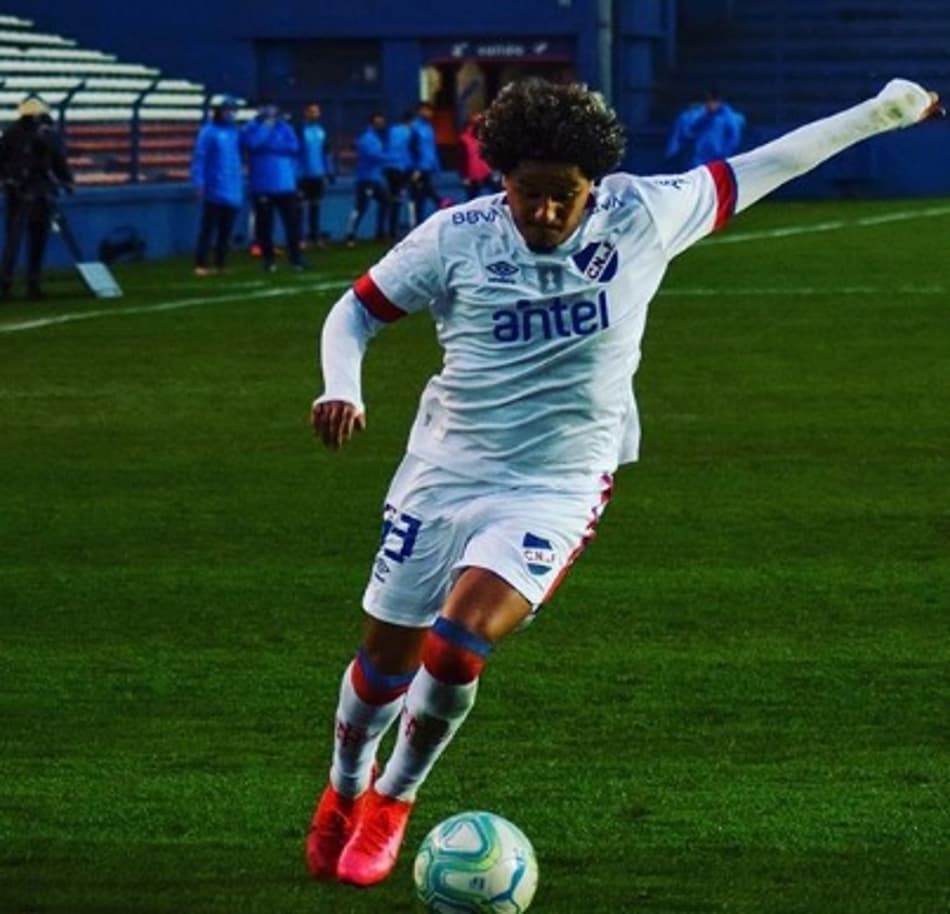 Ex-Athletico, Felipe Gedoz será negociado pelo Nacional