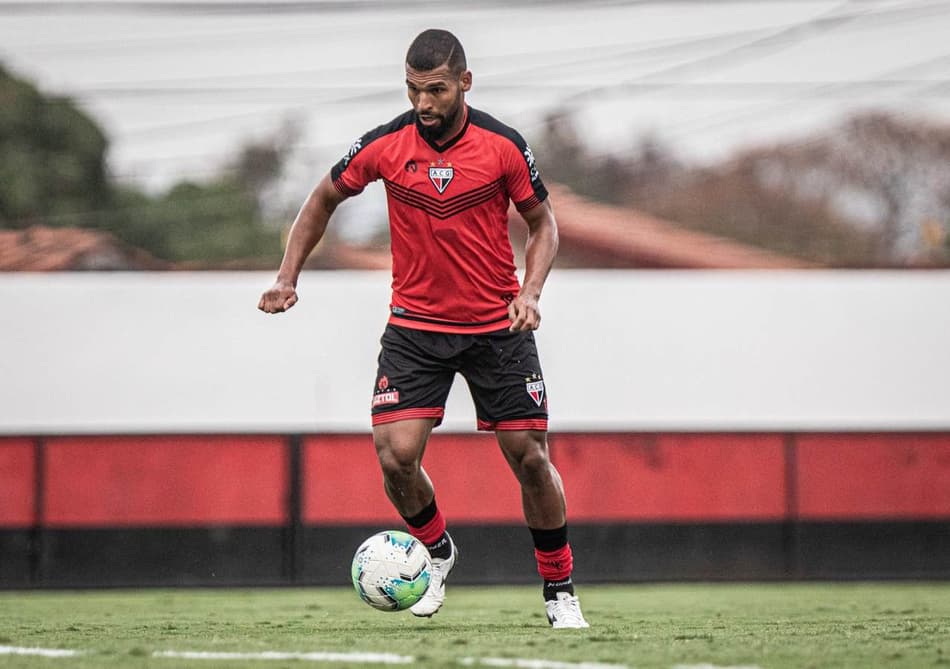 Willian Maranhão projeta sequência da temporada com Atlético-GO