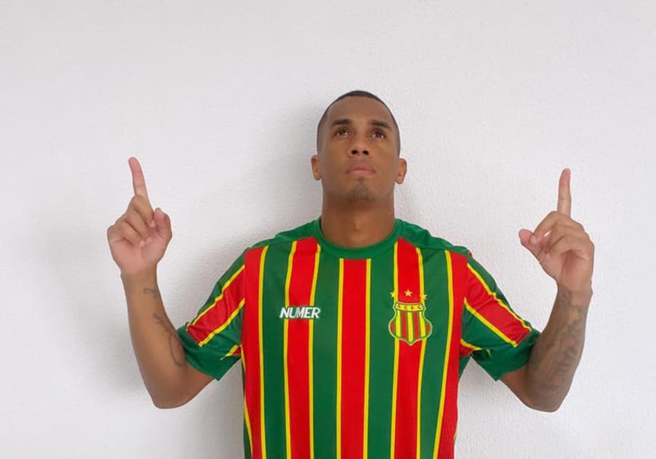 Mailson exalta chegada ao Sampaio Corrêa: ‘Trabalhar para conquistar meu espaço’