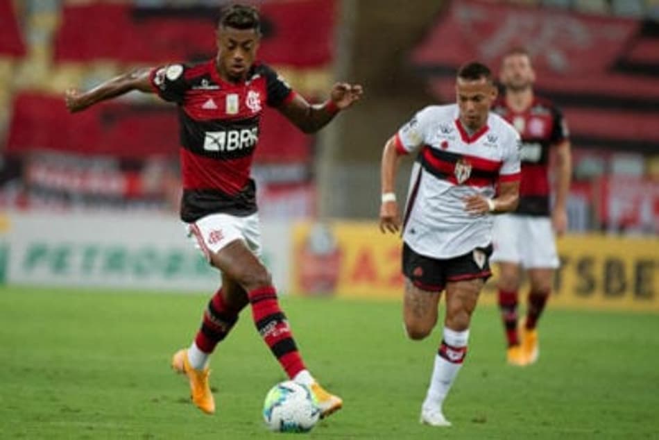 Atuações: Bruno Henrique e Thiago Maia se destacam no Fla em empate com o Atlético-Go