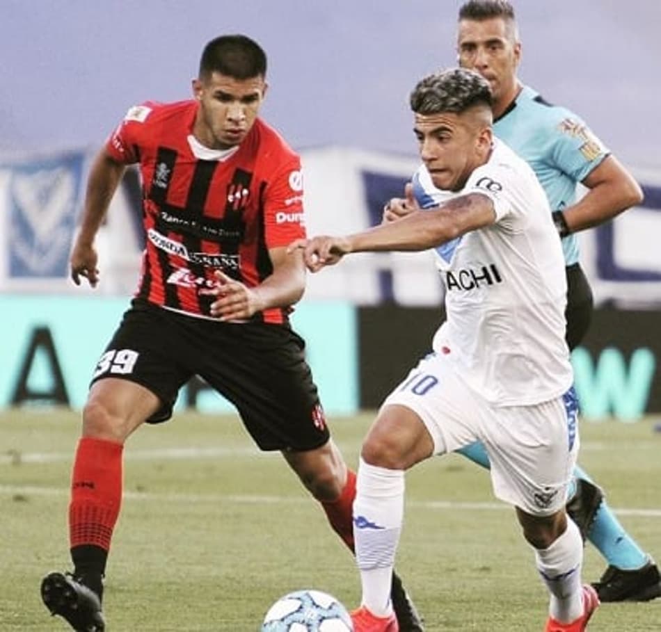 Argentino: Com gol de pênalti, Vélez Sarsfield bate Patronato; Assista