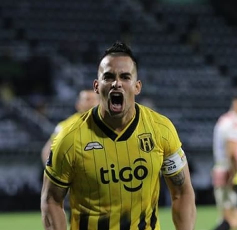 Rival do Grêmio, Guaraní vence e respira no Campeonato Paraguaio