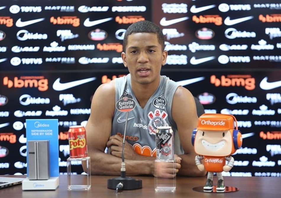 Davó diz não guardar mágoa de ex-técnicos do Corinthians: 'Trabalhei firme para mostrar para eles'