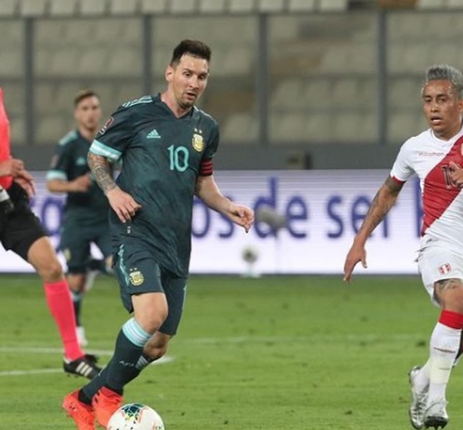 Messi desabafa e fala sobre a sua função na Argentina