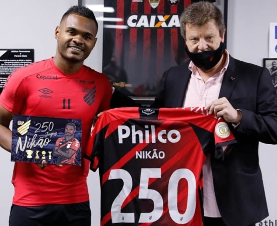 Ídolo, Nikão completa 250 jogos pelo Athletico