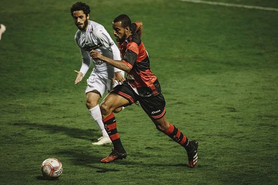 Uma chuva de gols pelo Brasil: o resumo da rodada da Série C
