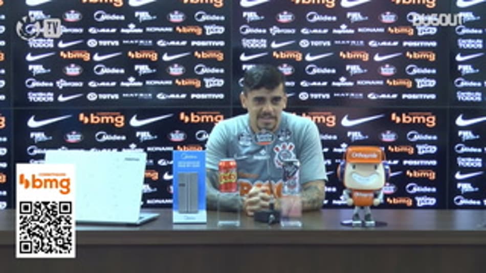 VÍDEO: Fagner brinca sobre Vanderlei ter impedido seu gol em empate contra o Grêmio