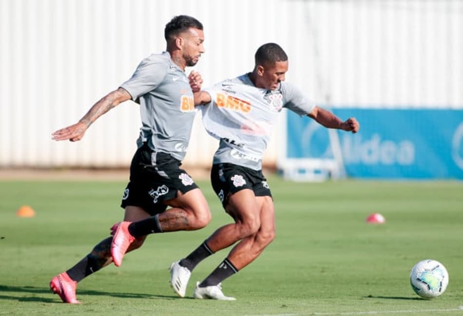 Corinthians fecha preparação e já viaja para encarar o Coritiba