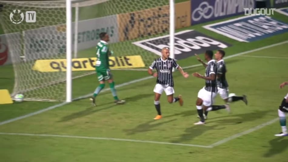 VÍDEO: Veja o gol de Fábio Santos, que deu a vitória ao Corinthians