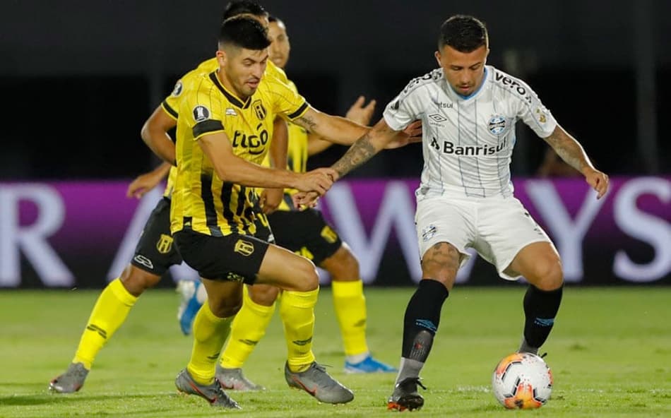 Com boa vantagem, Grêmio recebe o Guaraní para avançar na Liberta