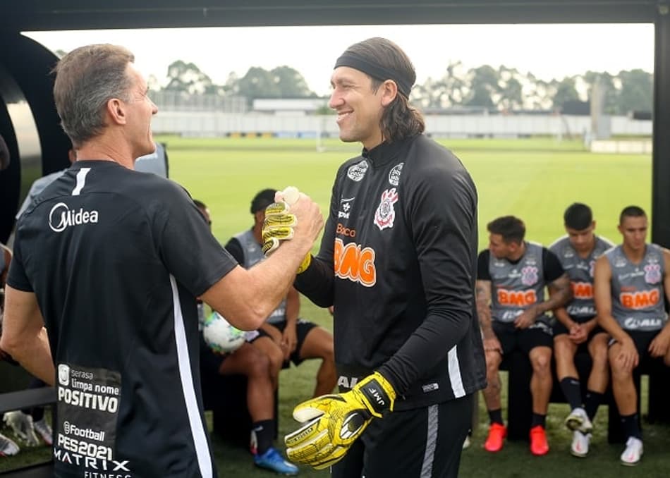 Cássio analisa evolução do Corinthians e garante: 'Mancini é o grande responsável'
