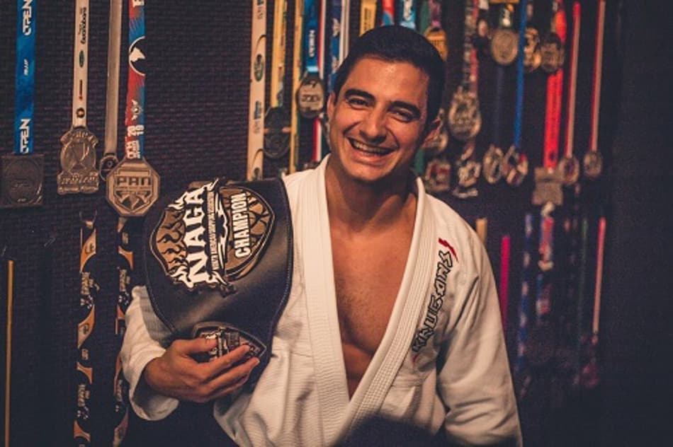 Faixa-preta de Jiu-Jitsu e arquiteto, explica relação entre as artes: 'criatividade e o perfeccionismo'