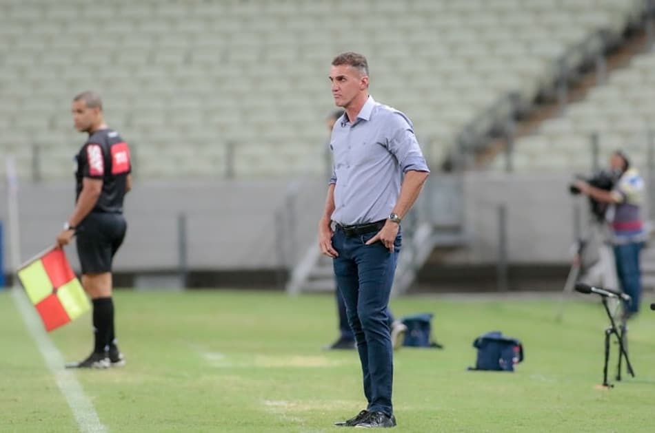 VÍDEO: Mancini crê que Corinthians ainda precisará de ajustes para sonhar com 'algo mais' no Brasileirão
