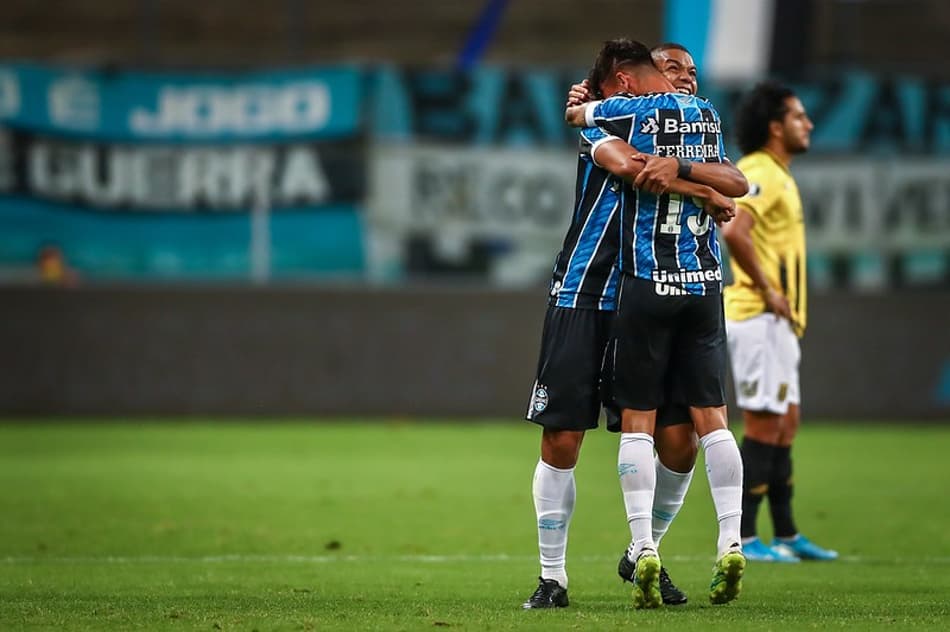 LANCE! Espresso: Grêmio persegue novas glórias com a velha sabedoria de seu treinador