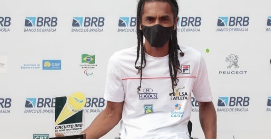 Top 10 mundial, Ymanitu Silva conquista título em Brasília