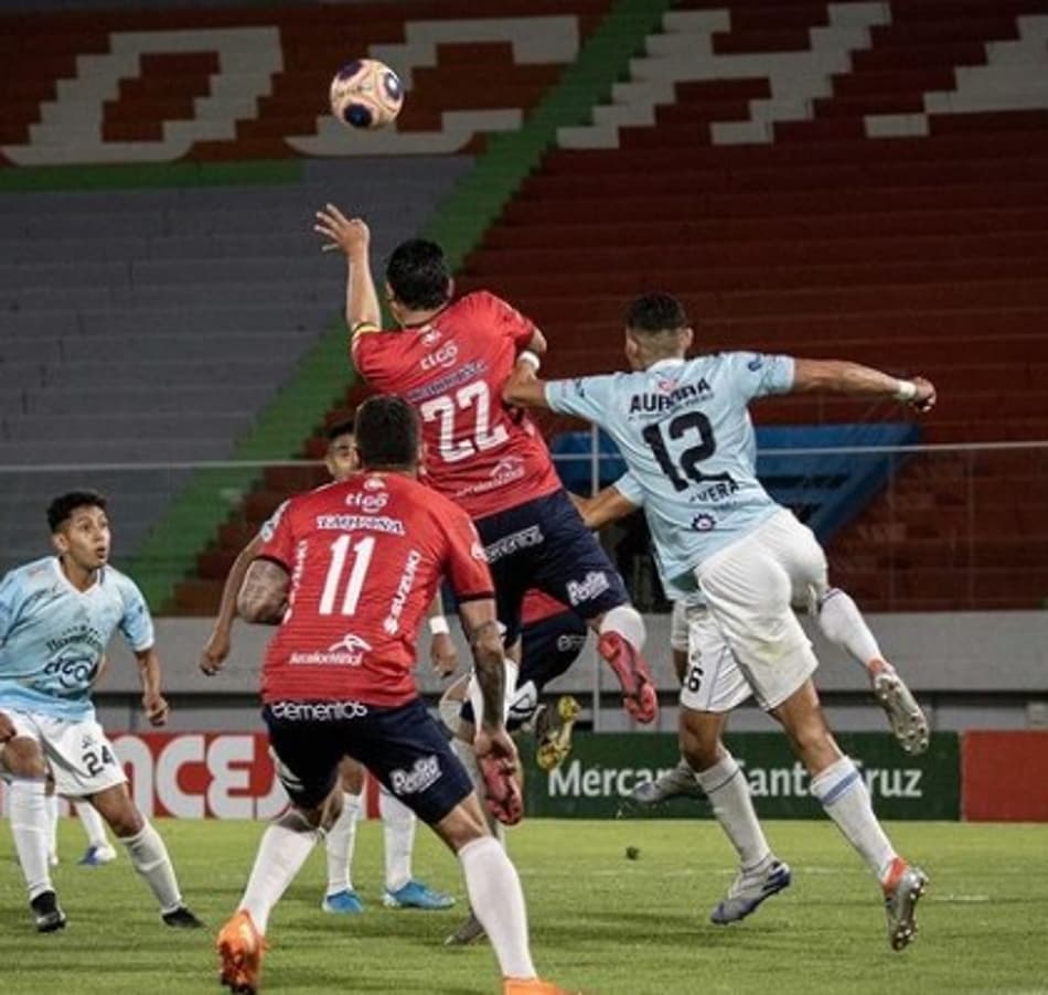 Segunda-feira de goleadas no Campeonato Boliviano