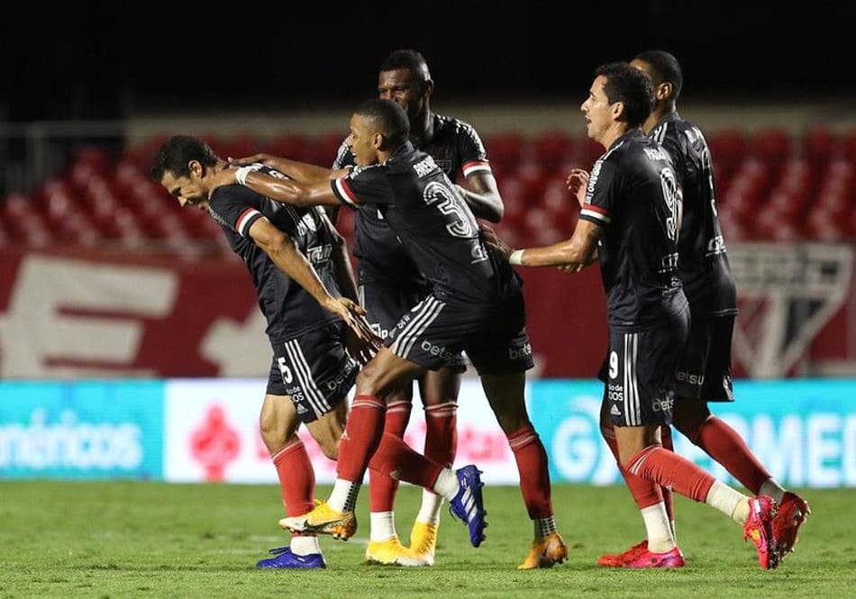 São Paulo chega a 3º jogo seguido sem levar gols no Campeonato Brasileiro