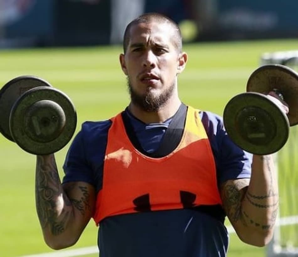 Zagueiro campeão da Libertadores está de volta a ex-clube
