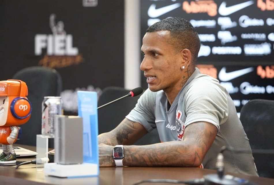 Otero analisa ajustes no ataque do Corinthians e lamenta ausência de Jô