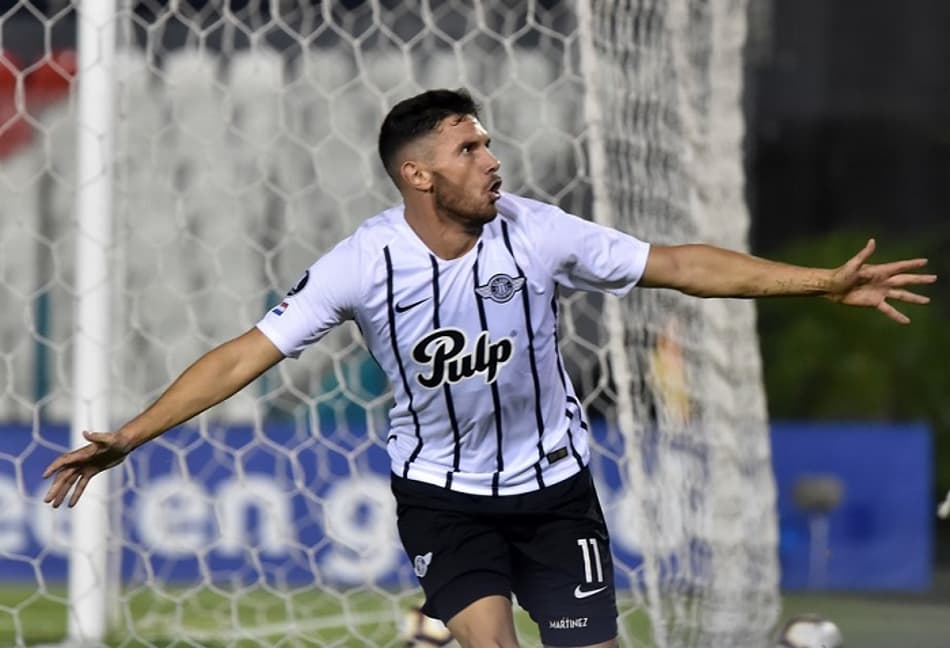 Atacante do Libertad demonstra confiança antes de duelo contra o Palmeiras