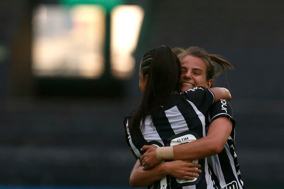 Por título inédito, Botafogo inicia decisão do Brasileirão A-2 Feminino contra o Napoli