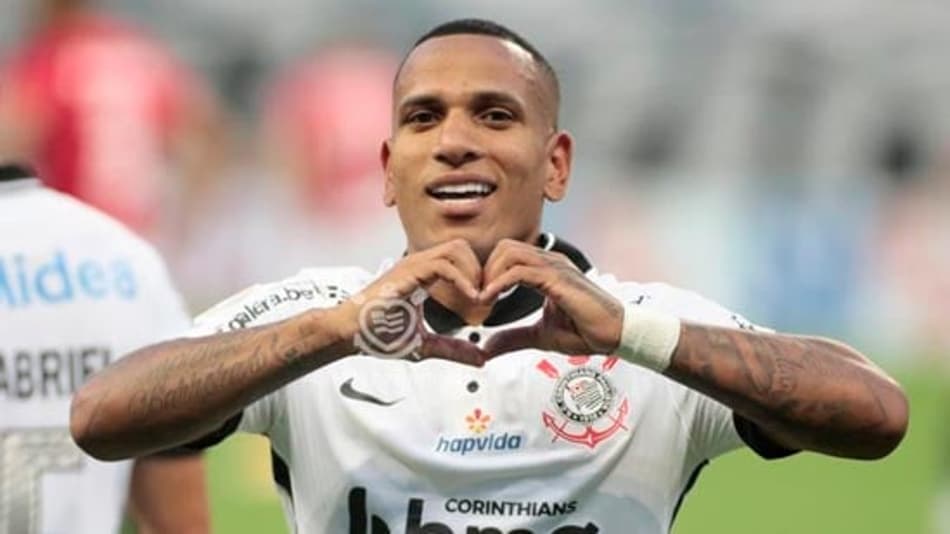 Corinthians vence o São Paulo e mantém tabu em casa contra o rival