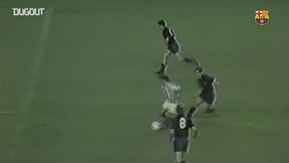 Há 37 anos, Maradona marcava golaço de cobertura pelo Barcelona contra Real Sociedad