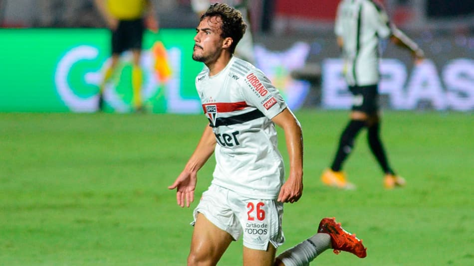 São Paulo bate Atlético-MG com autoridade e amplia vantagem na ponta