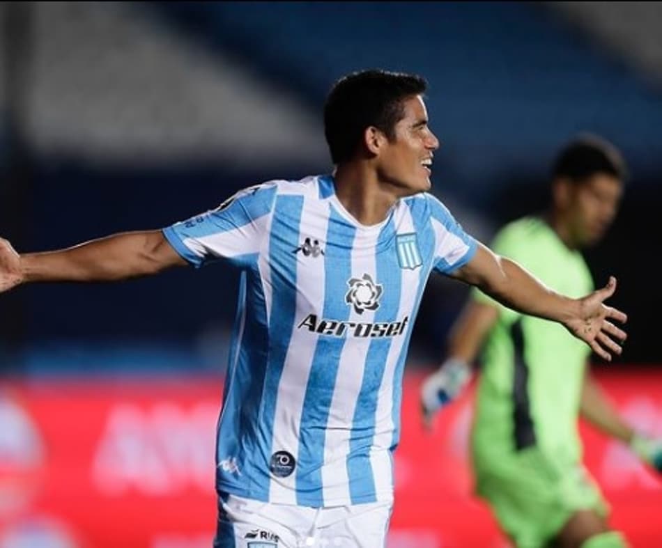 Racing joga bem, vence e abre vantagem contra o Boca Juniors