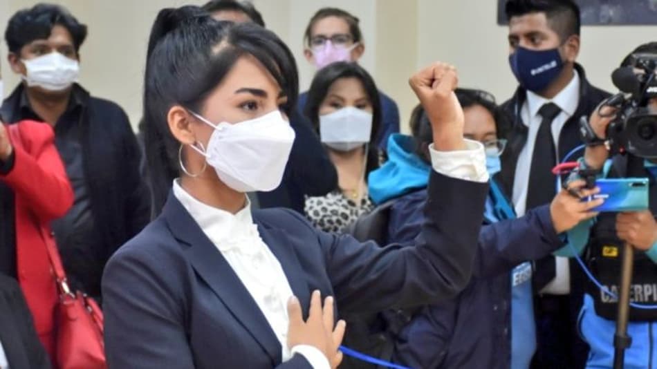 Com apenas 19 anos, jogadora boliviana vira vice-ministra de Esportes