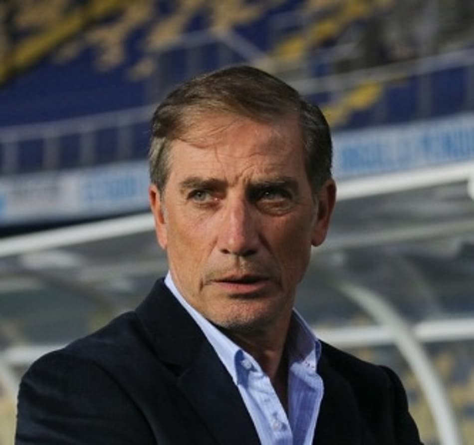 AO VIVO! Técnico surpreende e anuncia demissão durante entrevista