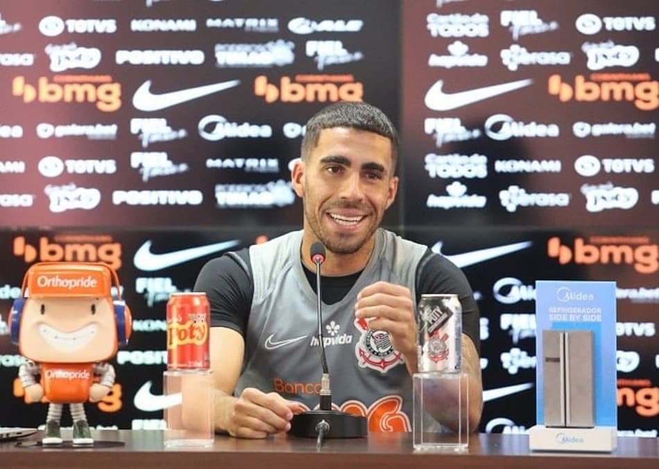 Gabriel fala da importância de Mancini para o Corinthians: 'Nosso craque é o sistema de jogo'