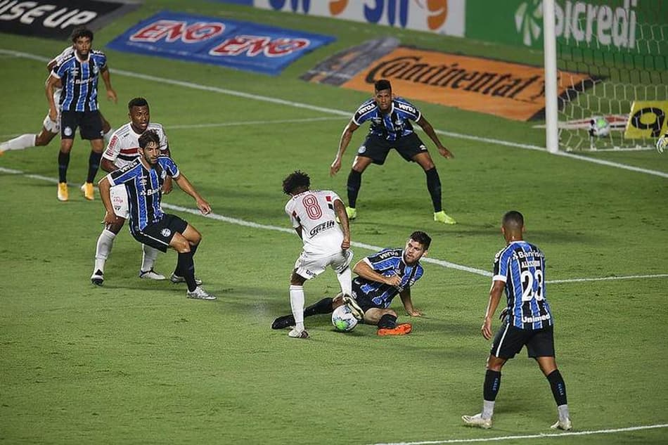 São Paulo repete sina contra o Grêmio, pedra no sapato da equipe