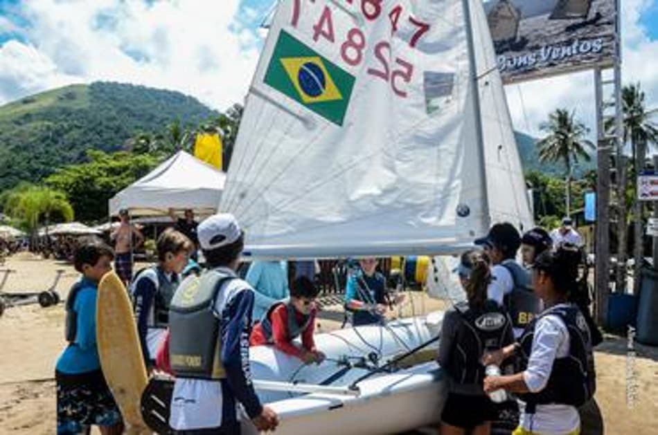 Rio de Janeiro sedia principal campeonato de base da vela do país