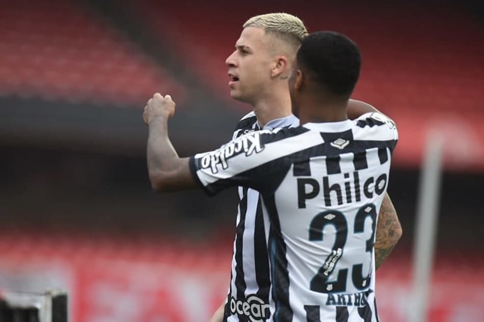 Mesmo com reservas, Santos vence o São Paulo no Morumbi pelo Brasileiro