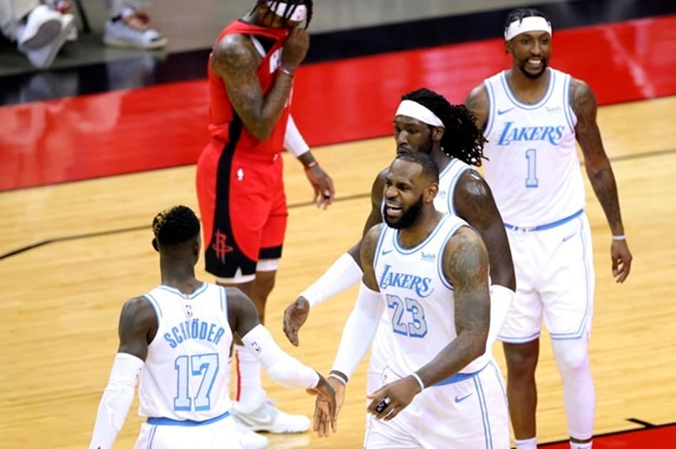 Lakers vence Rockets e retoma liderança do Oeste