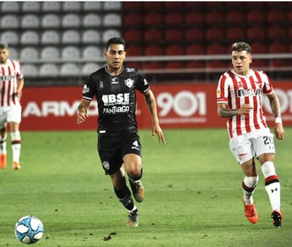 Argentino: Central Córdoba vence Estudiantes nos acréscimos