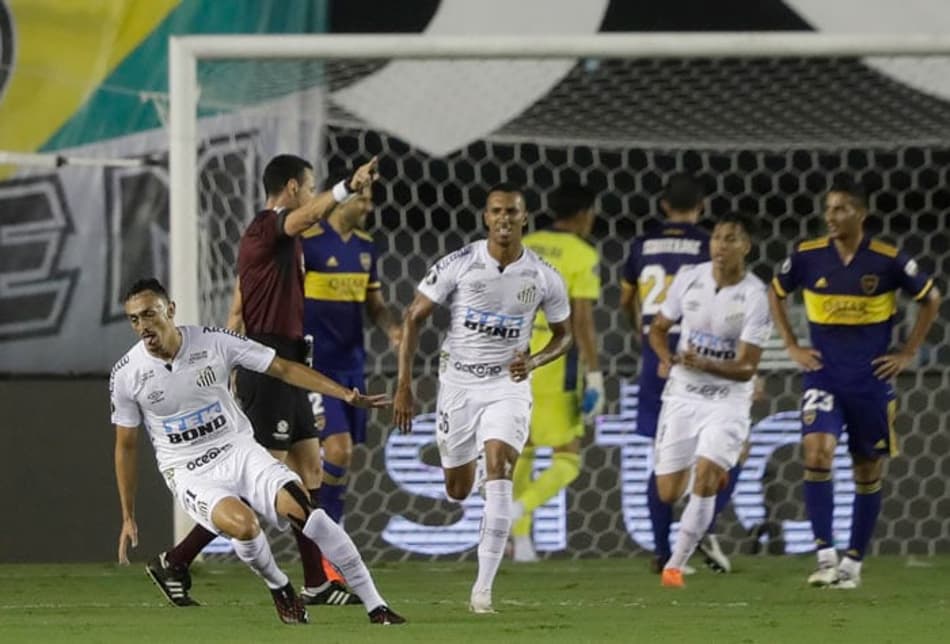Ídolo do River Plate zomba do Boca Juniors após eliminação