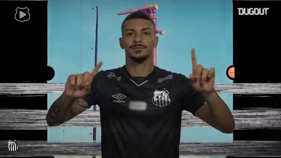 VÍDEO: Santos brinca com ‘malas prontas’ dos argentinos na Copa Libertadores