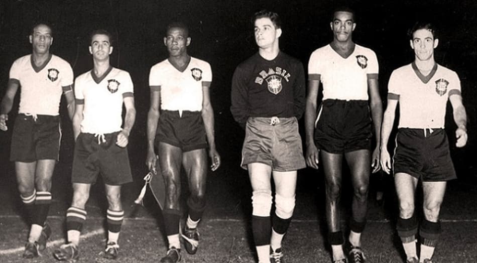 Ídolo do Athletico, Caju é homenageado pelo clube